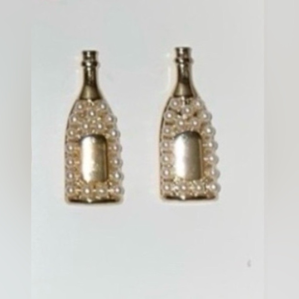 KATE SPADE NEW YORK x TARGET CHAMPAGNE STUD EARRINGS NEW